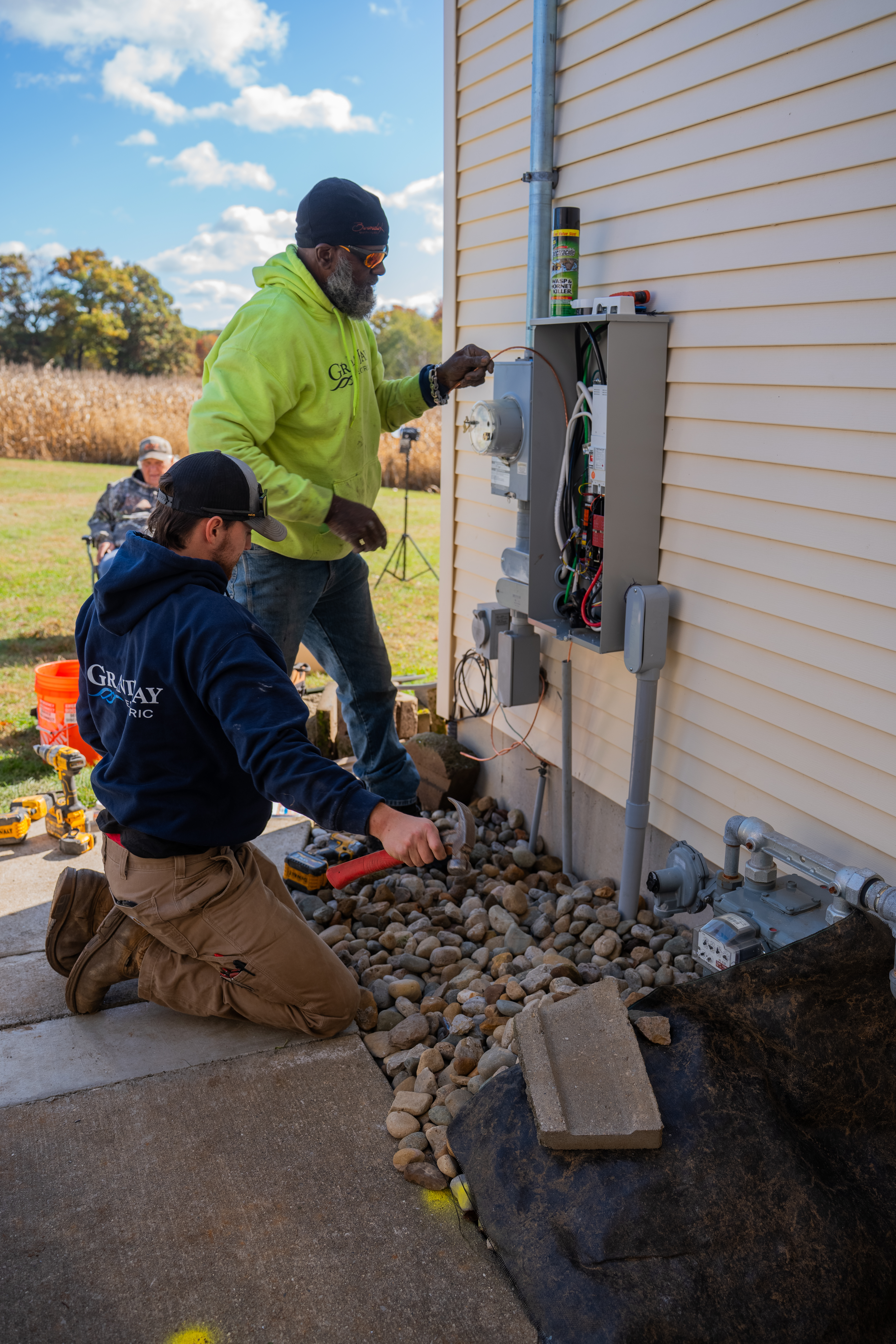 Kevin & Charlie working together to get the transfer switch ready